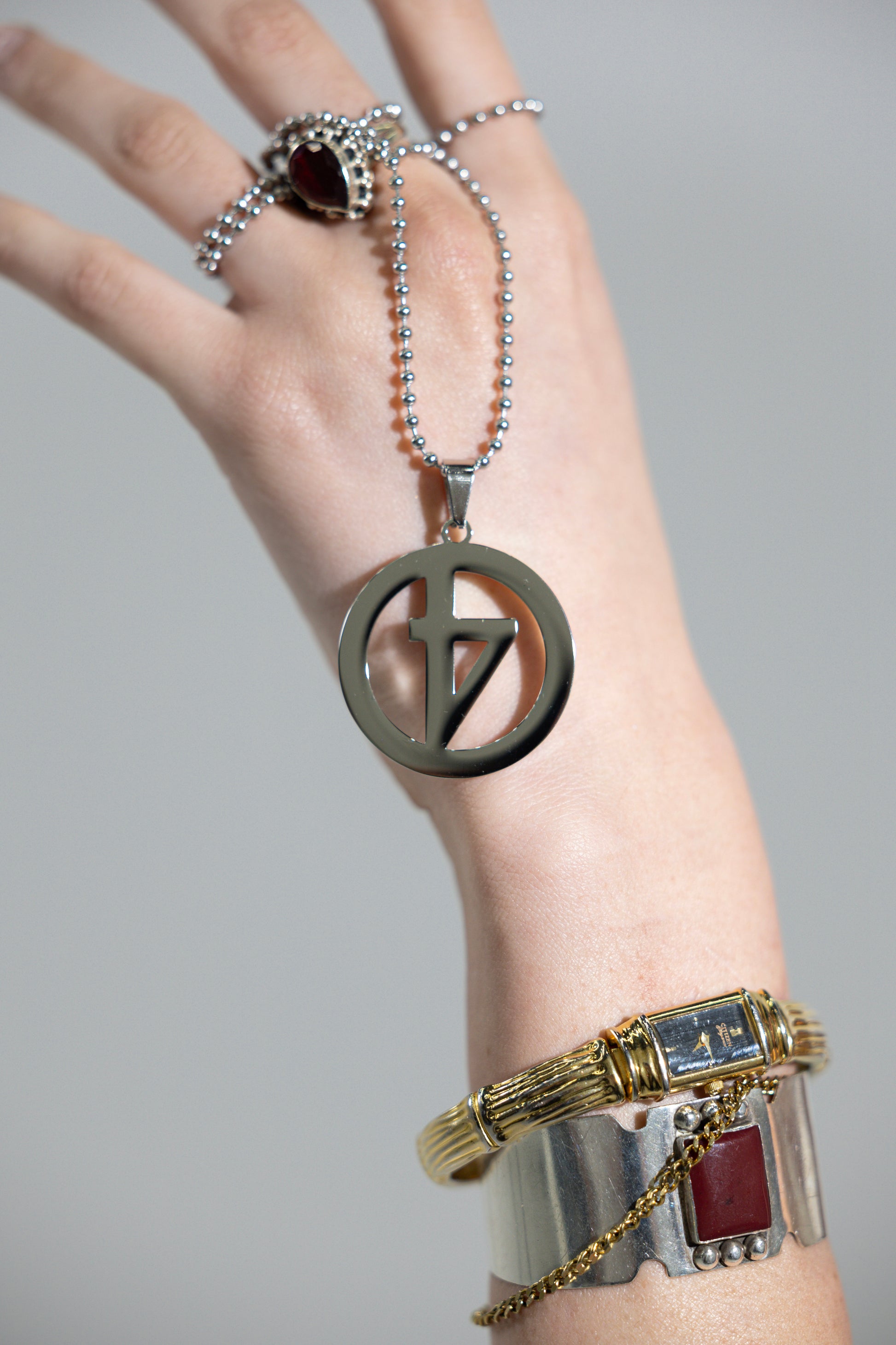 STAPLE CHAIN
